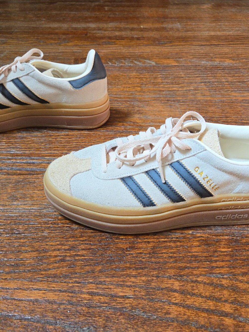 Adidas Originals Gazelle Bold (Cream White/Black/Sand Strata) Women Shoes JS3892